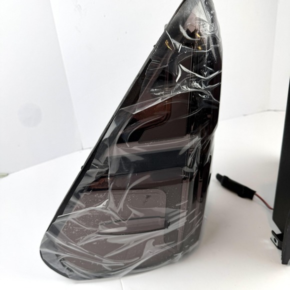 Pair Smoked LED Tail Lights Black Housing 4-Pin Plug Left Right Aftermarket - Picture 4 of 9